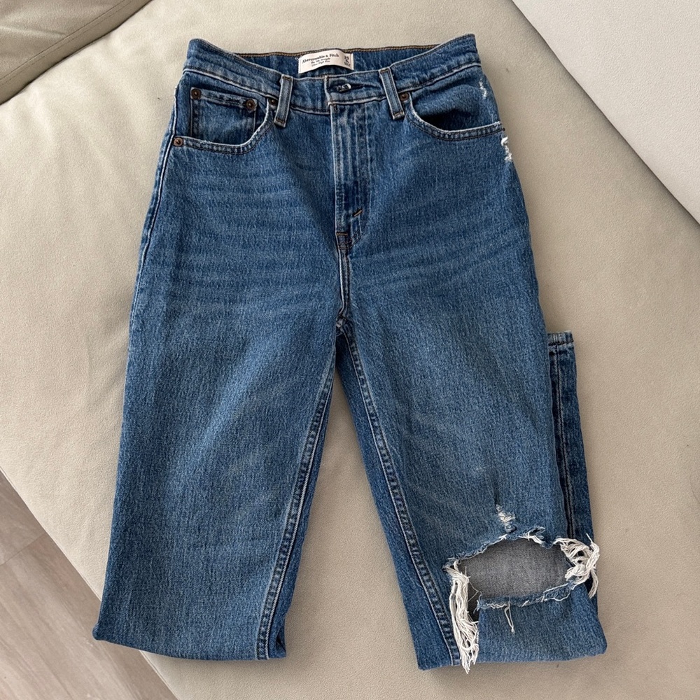 Abercrombie & Fitch Blue Distressed Women Jeans